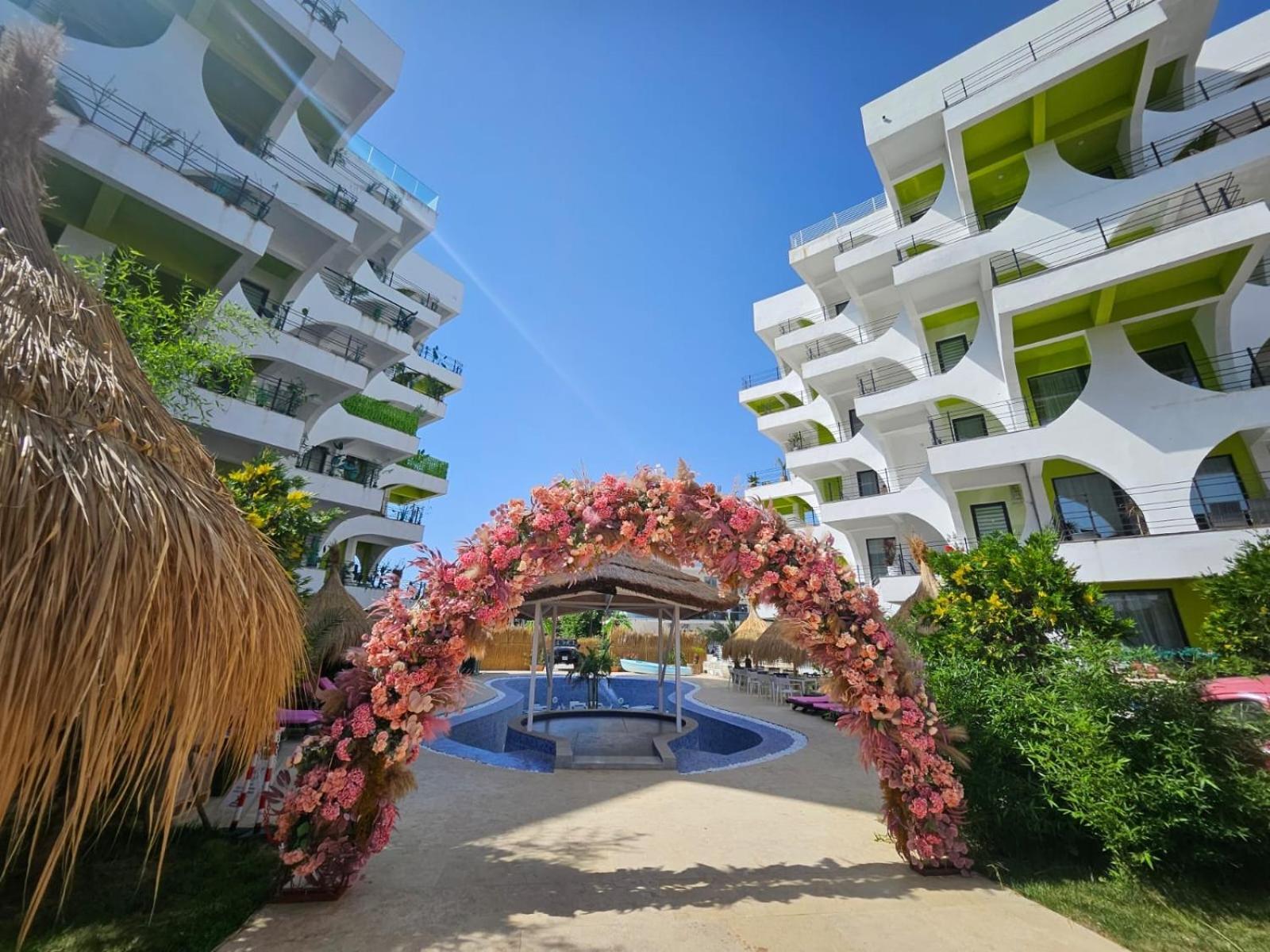 شقة Apartament George Năvodari المظهر الخارجي الصورة